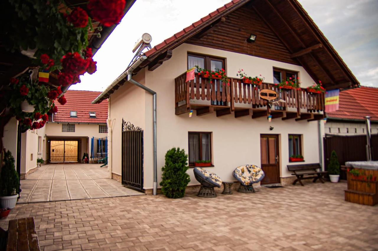 Hotel Casa Iancu Jina Zewnętrze zdjęcie