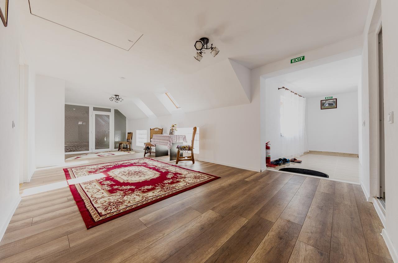 Hotel Casa Iancu Jina Zewnętrze zdjęcie